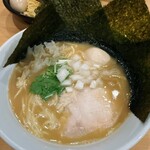 Haguregumo - 味玉鶏白湯そば並920円