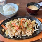 肉の万世 - 料理写真:しょうが焼きランチ