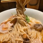 麺 ふじさき - ねじねじリフト！