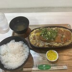 肉食堂 はなしん - 料理写真: