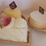 ベーカリーショップ ノースクレスト - フロマージュ・カマンベールチーズケーキ・クリームチーズケーキ（手前）