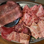 Yakiniku Harukun - 盛り合わせタンロースカルビ…