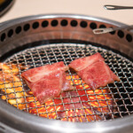 西麻布けんしろう - 和牛サーロインの焼きすき焼き～春菊と温泉卵～