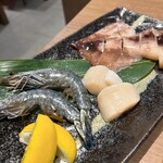 炭火焼肉 まる - 