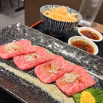 炭火焼肉 まる - 