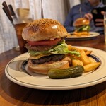 Burger & Bistro Occi - 