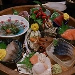 舟磯 - 今日のおまかせ造り盛り合わせ。