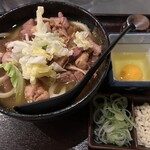 Sumibiya Dokkoi - もつ煮うどん大盛り+生卵