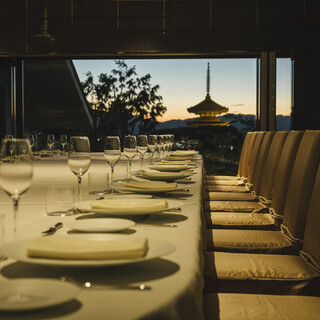 グループでのお集まりはレストランで