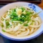 大島うどん - かけうどん(大) 370円