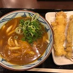 丸亀製麺 - カレーうどん、イカ天＆ごぼう天