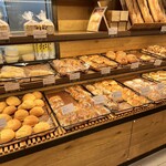 Boulangerie Bonheur - パン