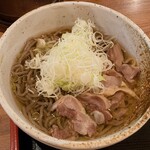 Nikusobaya Fukurou - 冷たい肉そば(900円)