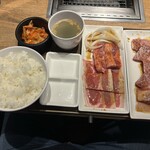 Yakiniku Raiku - Wカルビセット　肉並　850円　+　黒毛和牛　740円（肉の日半額）