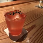 夜香木 - イマジネーション1というカクテルで絵を見てどのカクテルが良いのかを選ぶ仕様になってました。とてもおいしかったです。