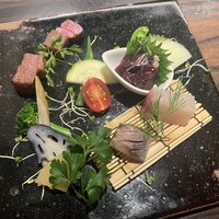 吉祥寺 三うら - 伊万里牛と鮮魚と野菜の冷やし皿