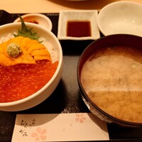 函館うに むらかみ 日本生命札幌ビル店 - ウニイクラ丼レギュラー　しじみの味噌汁