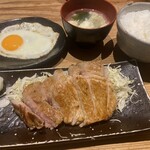 Butameshi Yamabuta - ロースステーキ定食