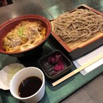凪 - カツ丼とお蕎麦セット ¥1.000-