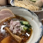 Chuuka Soba Sen No Tori - ▪️チャーシュー鰹昆布水つけ麺(塩)¥1.300
                        ▪️味玉¥100
                        　※醤油or★塩
                        　※麺量250gor★300g
                        　※味調整可能(濃いめ)
                        　※油量調整可能(多め)
                        　※本わさびは無料