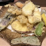 魚貝焼きと寿司酒場 赤だし屋 - 