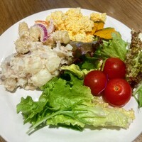 Tavernetta Salvatore 仙台 - オリジナルサラダ①