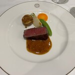 レストラン カスケード - 国産牛フィレ肉のポワレ　粒マスタードソース