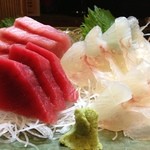 河童 - 本日のお刺身(まぐろ・ひらめ)