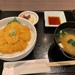 函館うに むらかみ 日本生命札幌ビル店 - 