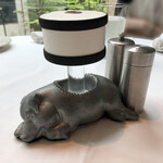 Morton's The Steakhouse - ランプと塩胡椒