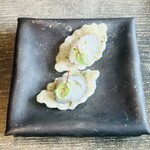 レヴォ - 白海老と餅米のえびせん