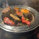 神戸炭火焼肉 BUZZ - 