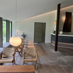 レヴォ - 待合室