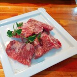 Yakiyakikampaisakaba - ハラミ　赤身肉の旨味を感じます〜赤身らしいお肉の食感もいいですね^_^