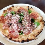 Bosco - 本日のピザ　サラミとルッコラ