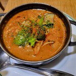 CURRY CLUB キュイエール - 海老と旬野菜のアメリケーヌカレー