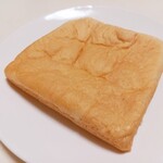 純生食パン工房 ハレパン 東大宮店 - 純生食パン(端部)