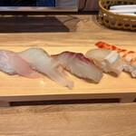 回転鮨 魚太郎 - 季節の5種盛り