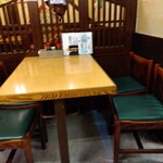 大都会 - テーブル席(2024年4月29日撮影)