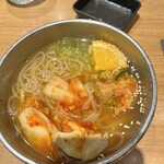 白雲台 - 一口冷麺は、まぁまぁ量があります。