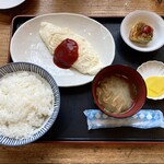 熊福 - オムレツ定食（白、730円）