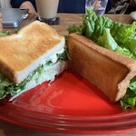 La theiere - かに・ツナ・アボカドトーストサンドイッチ