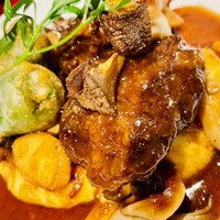 マーブルアーチ 日比谷OKUROJI - 【季節限定】キノコと牛肉、ソースが美味しい
