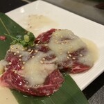 老舗精肉店直送 千種焼肉 飛騨牛の奴隷 - 