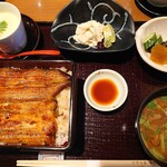 日本橋 鰻 伊勢定 - 湯葉もたっぷりついていました！