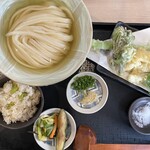 本格手打うどん 大河 - 