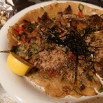 広島流 お好み焼き 鉄板料理 がんす - 牛すじねぎ焼…だと思しき食べ物