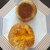 リトルマーメイド - 料理写真:クリームチーズとクルミのパン（上）チーズのパン（下）