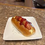 ハーブティー＆ラウンジ リンデン - ホットドッグ