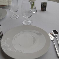 フィリップ・ミル 東京 - テーブルセッティング